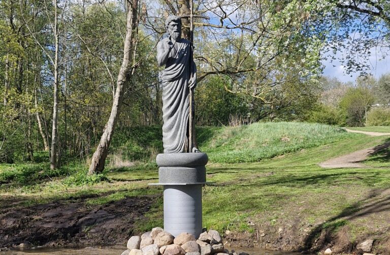 Šv. Jono Krikštytojo statula