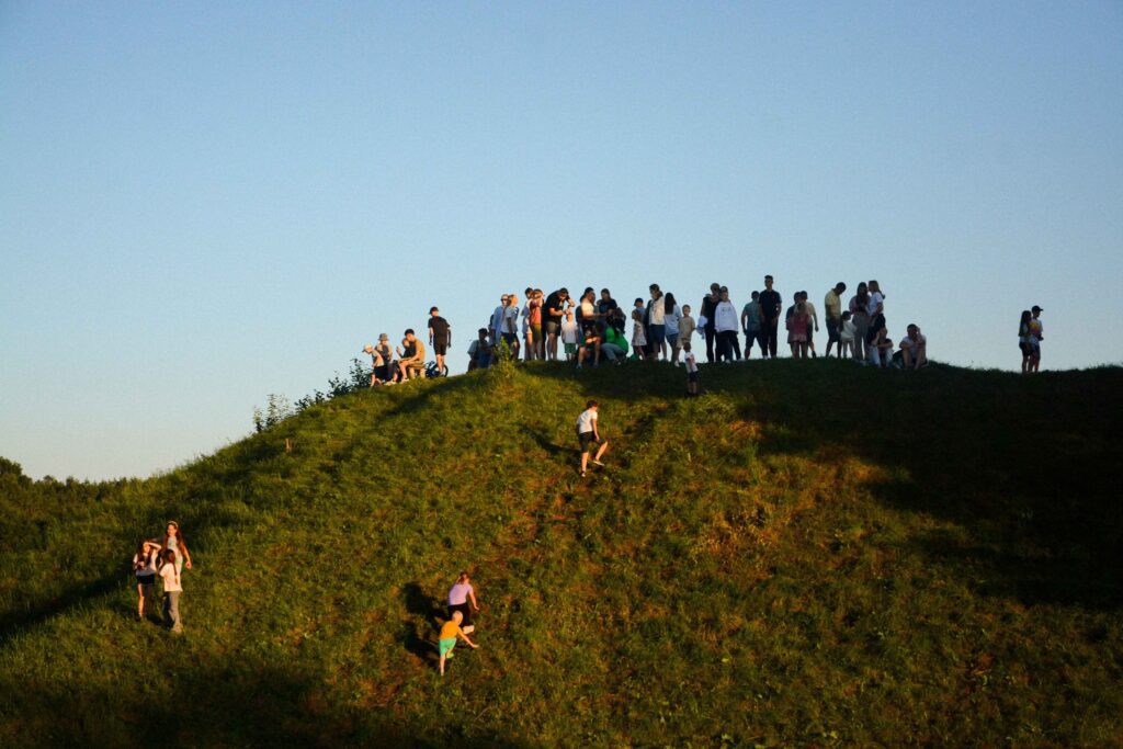 Nemenčinės Piliakalnio kalnas
